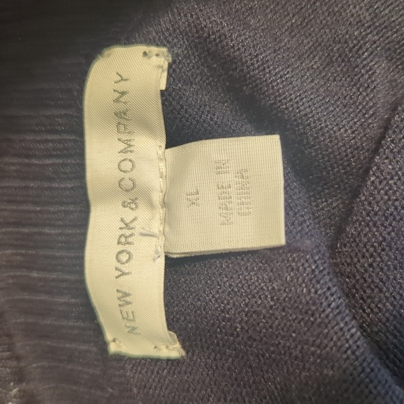 New York& company XL navy blue sweater - Picture 5 of 5